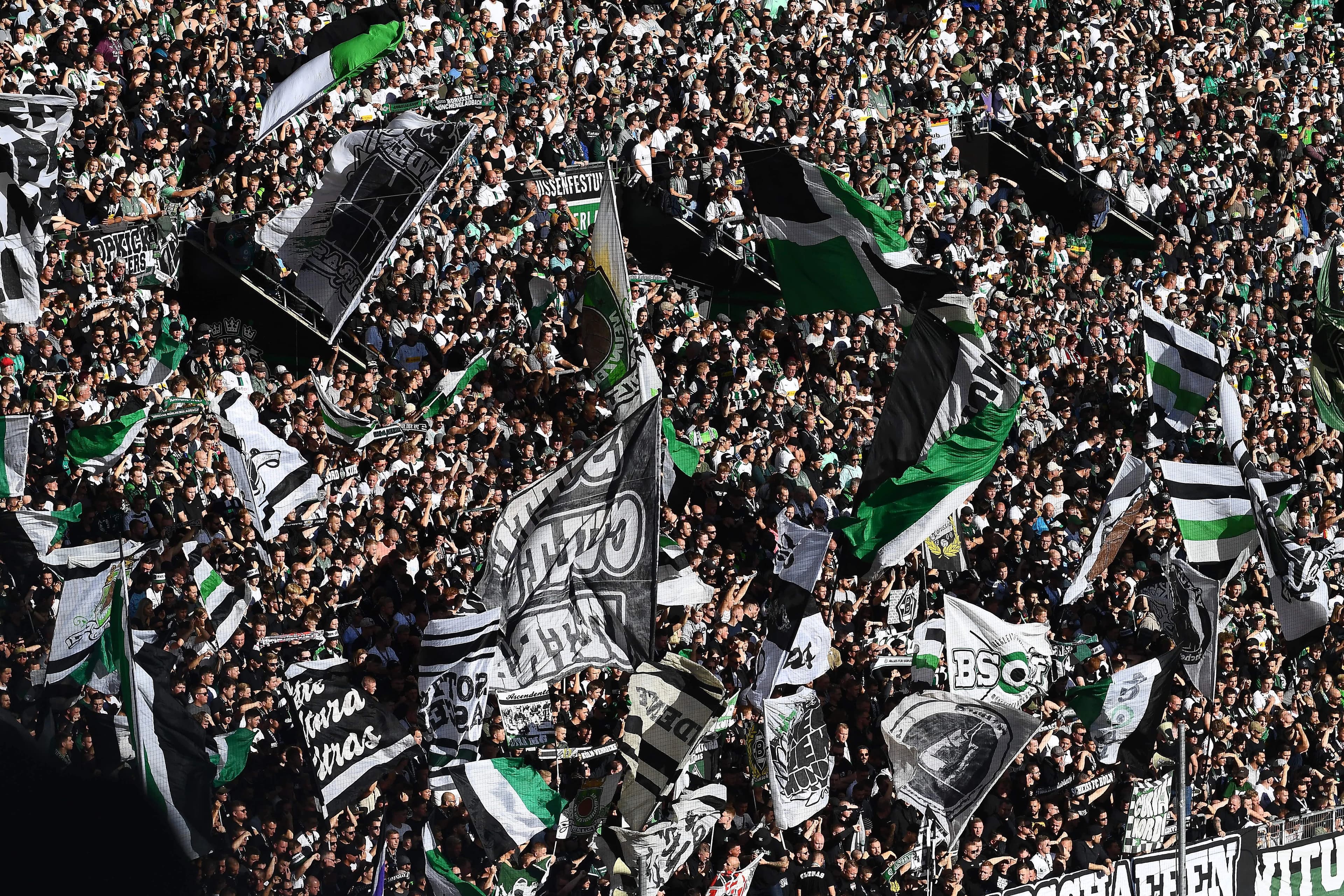 Combideal Mönchengladbach en Leverkusen