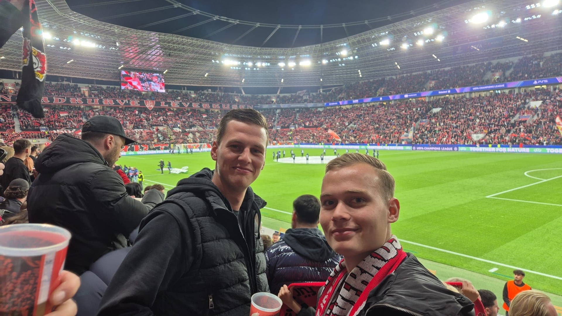 bayer leverkusen (1).jpg