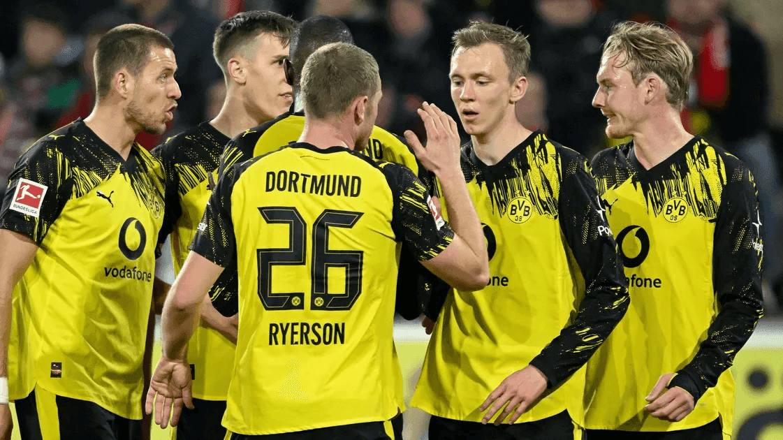 Voetbalweekend Ruhrgebied - 4 Wedstrijden Combi Deal